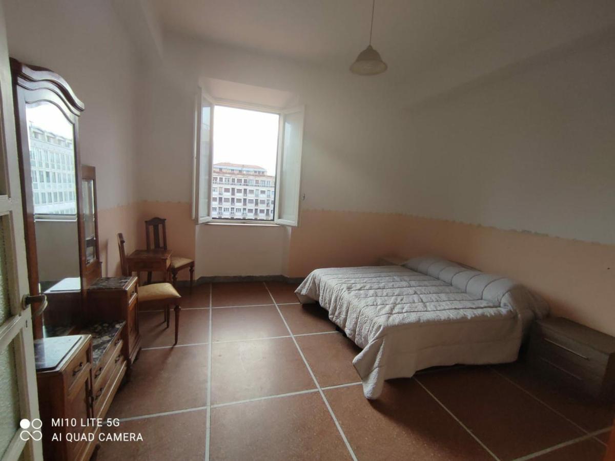 Ostello Livourne Extérieur photo